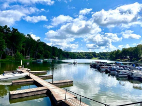Shady Cliff Resort 103